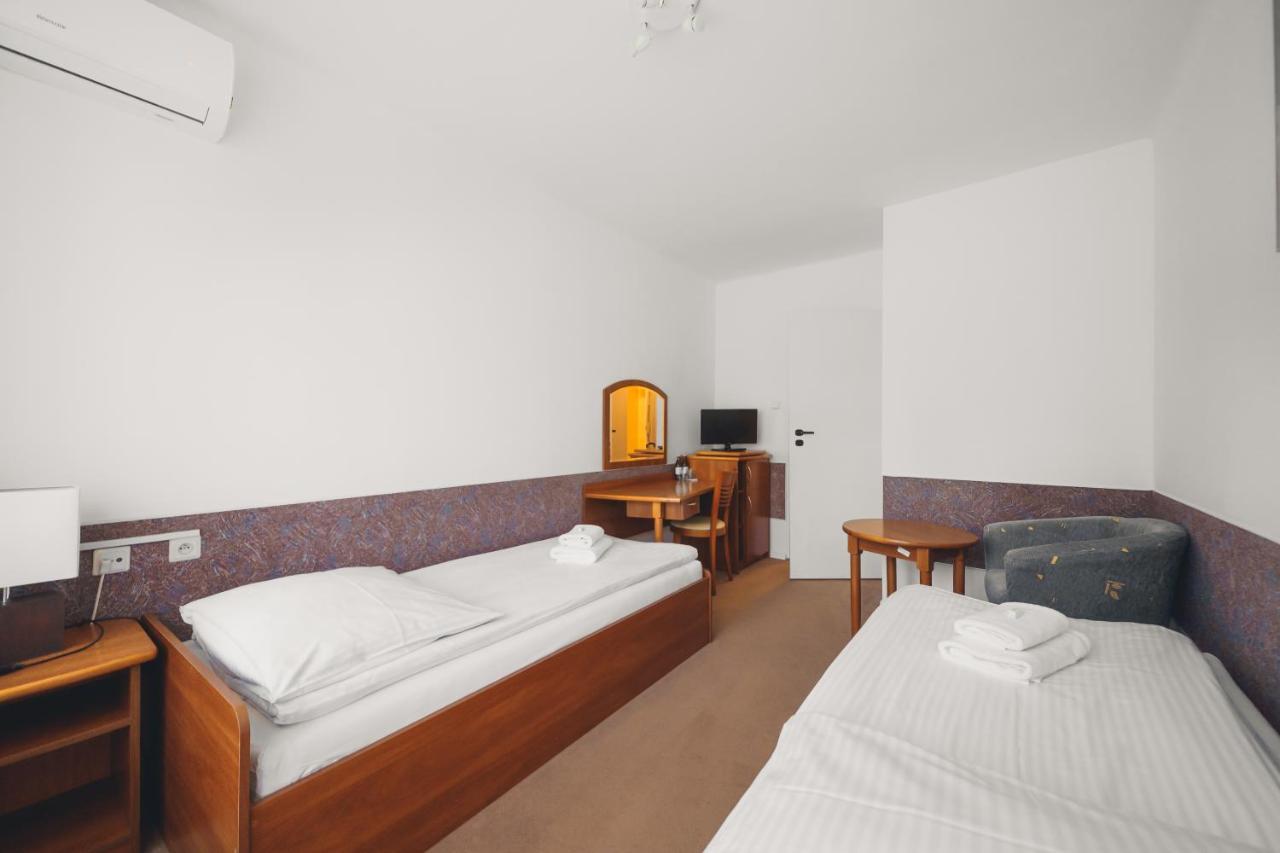 Elita Hotel & Restauracja Iwonicz-Zdrój Exteriér fotografie