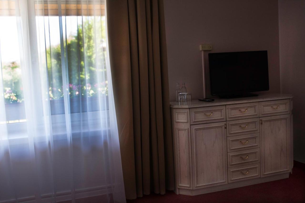 Elita Hotel & Restauracja Iwonicz-Zdrój Exteriér fotografie