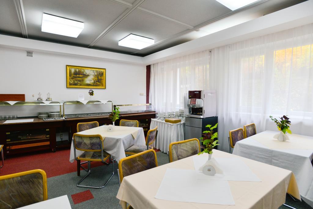 Elita Hotel & Restauracja Iwonicz-Zdrój Exteriér fotografie