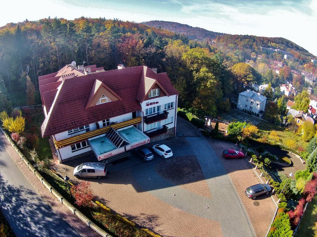 Elita Hotel & Restauracja Iwonicz-Zdrój Exteriér fotografie